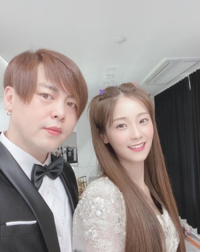 文熙俊和昭燏夫妇。【照片来源:昭燏Instagram】