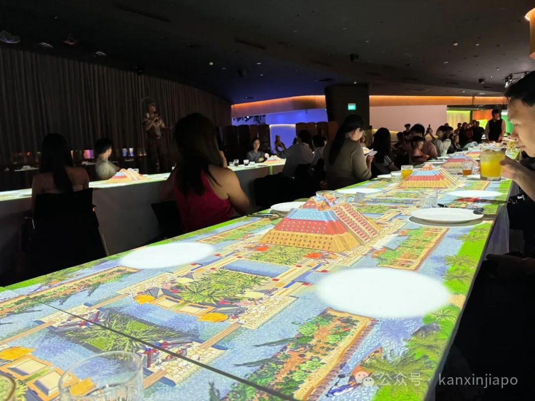 超炫酷3D餐厅,“全球最小厨师”现身樟宜机场!