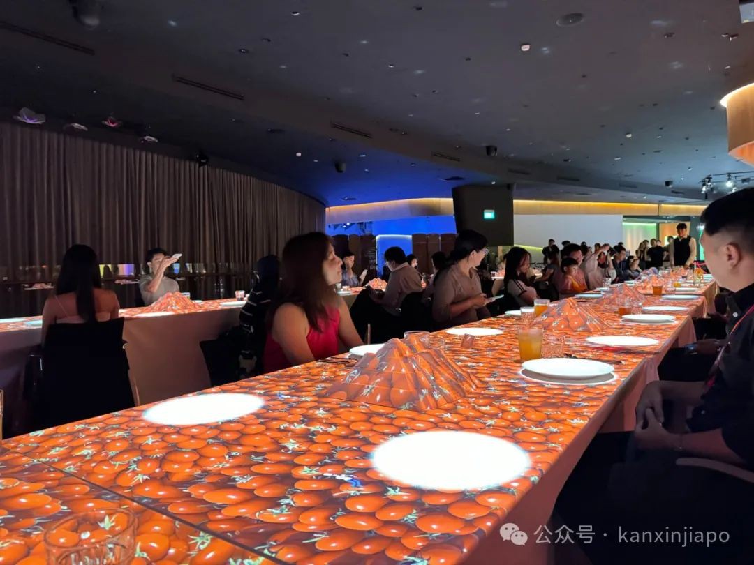 超炫酷3D餐厅,“全球最小厨师”现身樟宜机场!