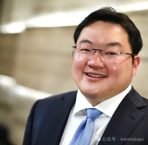 新加坡继续通缉！他狂追萧亚轩、泡米兰达，掏空国库300亿，全身而退