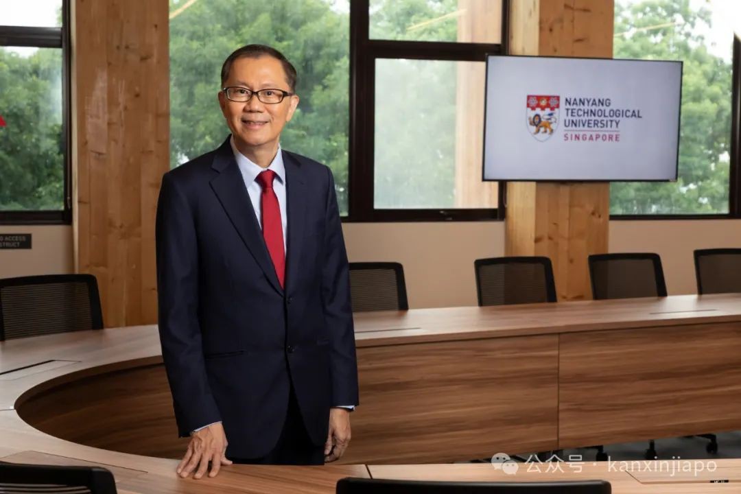 在新加坡,为什么每个人从小学就必须学习AI技能?