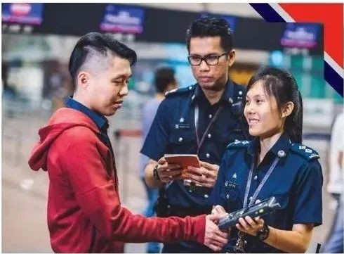 新加坡临时加强入境安检,怎么回事?!