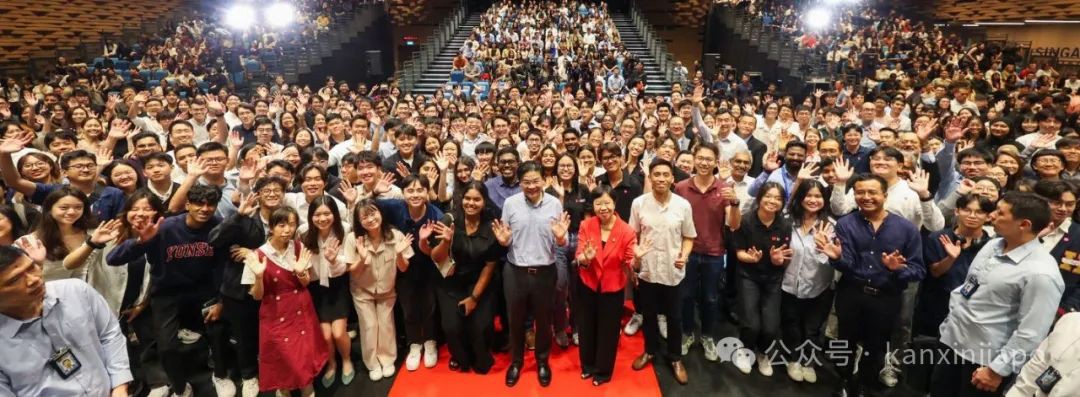 新加坡总理黄循财大谈自己没有智能手机的青年岁月