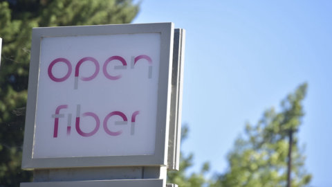 Open Fiber 是意大利第一个试验 100 GB 光纤的公司：创纪录速度，打造更强大、更灵活的网络