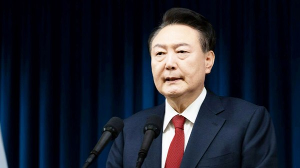 图为韩国总统尹锡悦7日在首尔龙山总统办公室发表对国民讲话。【照片来源:韩总统室】