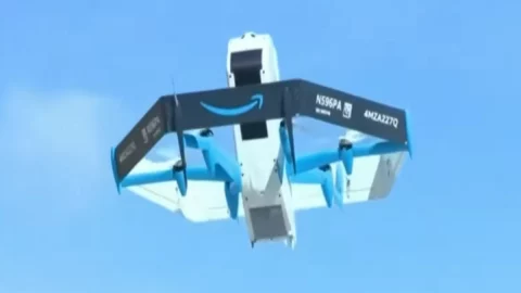 Amazon Prime Air 起飞：在意大利首次使用无人机进行送货飞行。这就是它的意思
