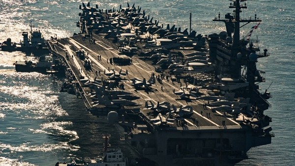 美国海军核动力航母“卡尔·文森”号(CVN-70)。【摄影:宋奉根 记者】