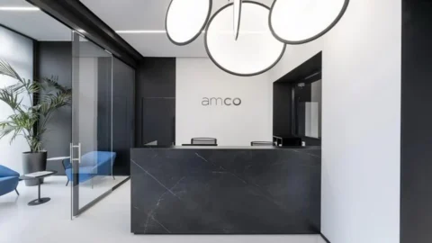 Amco 签署具有约束力的协议收购 Exacta Group，以加强其在公共利益不良贷款管理中的系统性作用